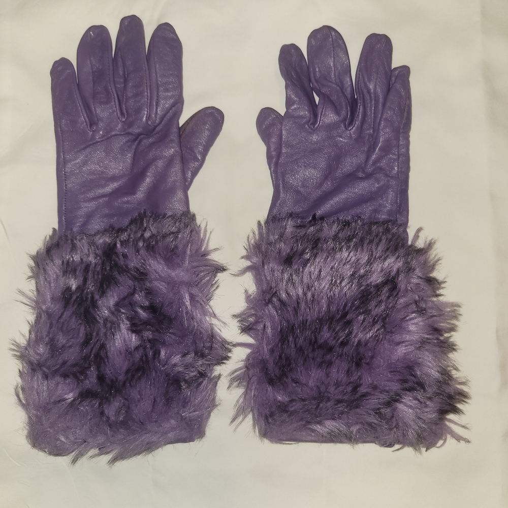 Elegant Leather/Fur Trim Purple Gloves